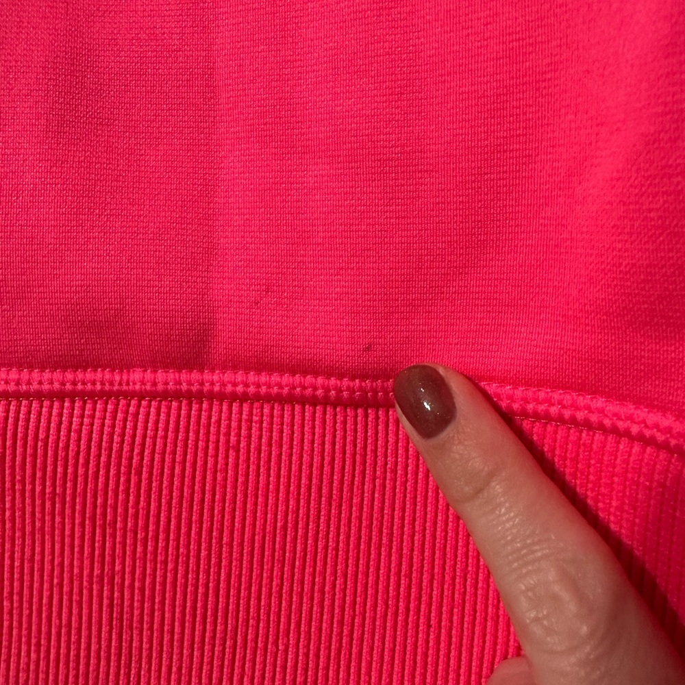 Under Armour Women’s Small Neon Pink Sweatshirt - Picture 4 of 5